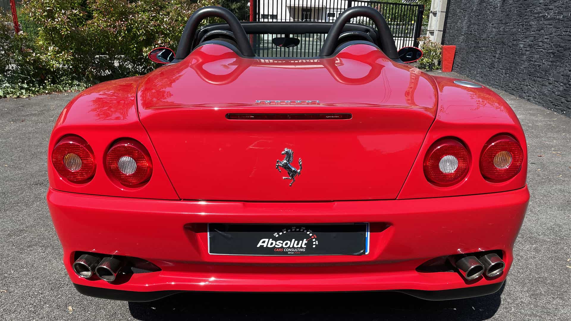 Vue arrière de la Ferrari 550 Barchetta