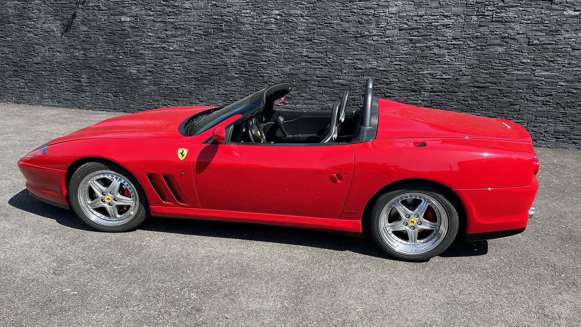 Side view of Ferrari 550 Barchetta